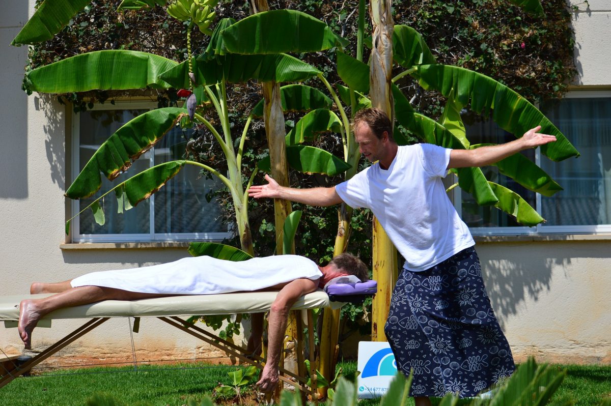 Couple Hawaiian style Back and Leg Massage VERDE OLA